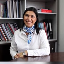 Dr. Julia Ismael